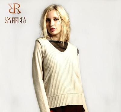 RARETE洛麗特 V領兩件套拼真絲羊絨衫，定義秋冬針織新風尚