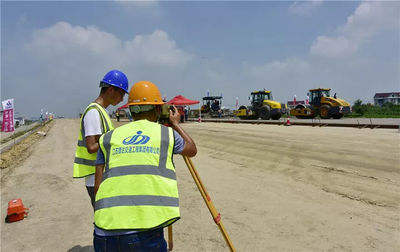 海啟高速重要節點圓滿推進 路面工程正式啟動，工程技術服務保駕護航